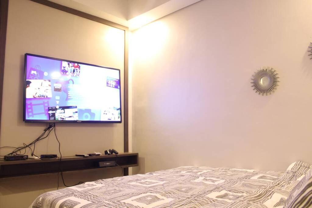 A2J Luxury Bgc Balcony Suite Near Sm Aura Taguig Manila Eksteriør bilde